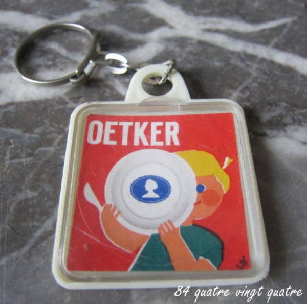 画像1: Dr.OETKER オレンジ色のキーホルダー