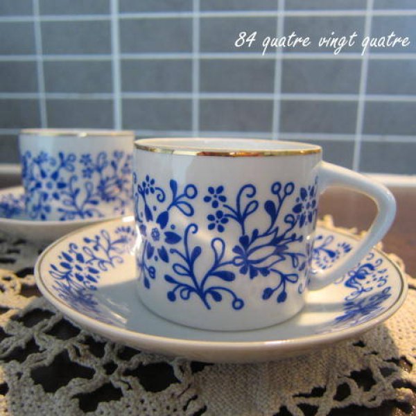 画像1: HOLLOHAZA/ハンガリー　 細かな花柄ブルーカップ＆ソーサー